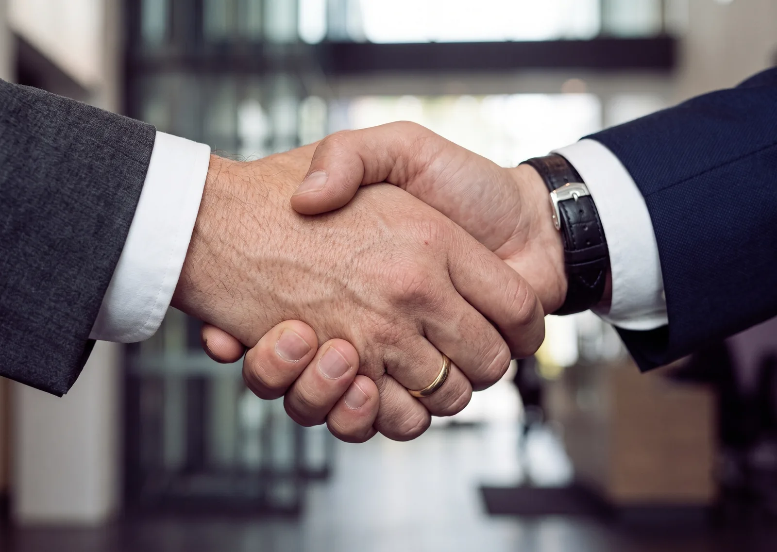 Selezione dei partner strategici per club e organizzazioni sportive - Knit